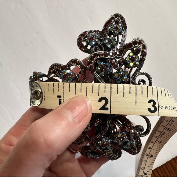 Large Vintage Butterfly Rhinestone Covered Hair Accessory Clip Sparkling 5” L - Picture 12 of 13